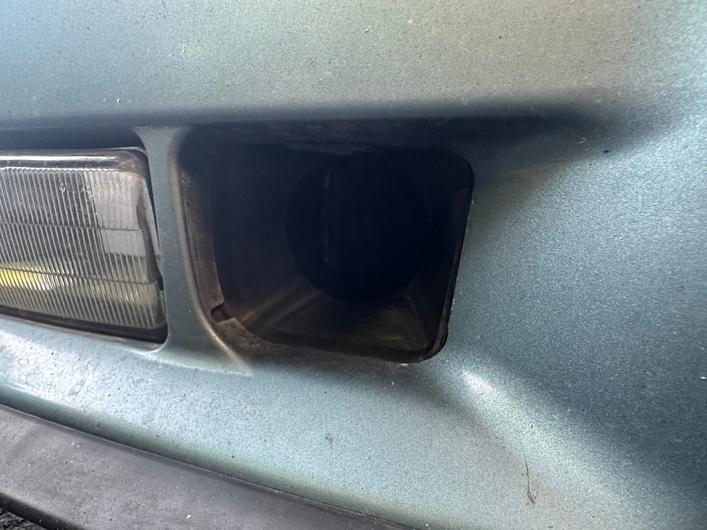 BMW E36 M3 Bumper Brake Intake Duct Set (Left and Right)