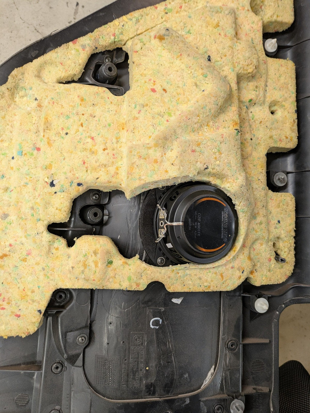 BMW E46 4" speaker adapter for lateral trim panel rear