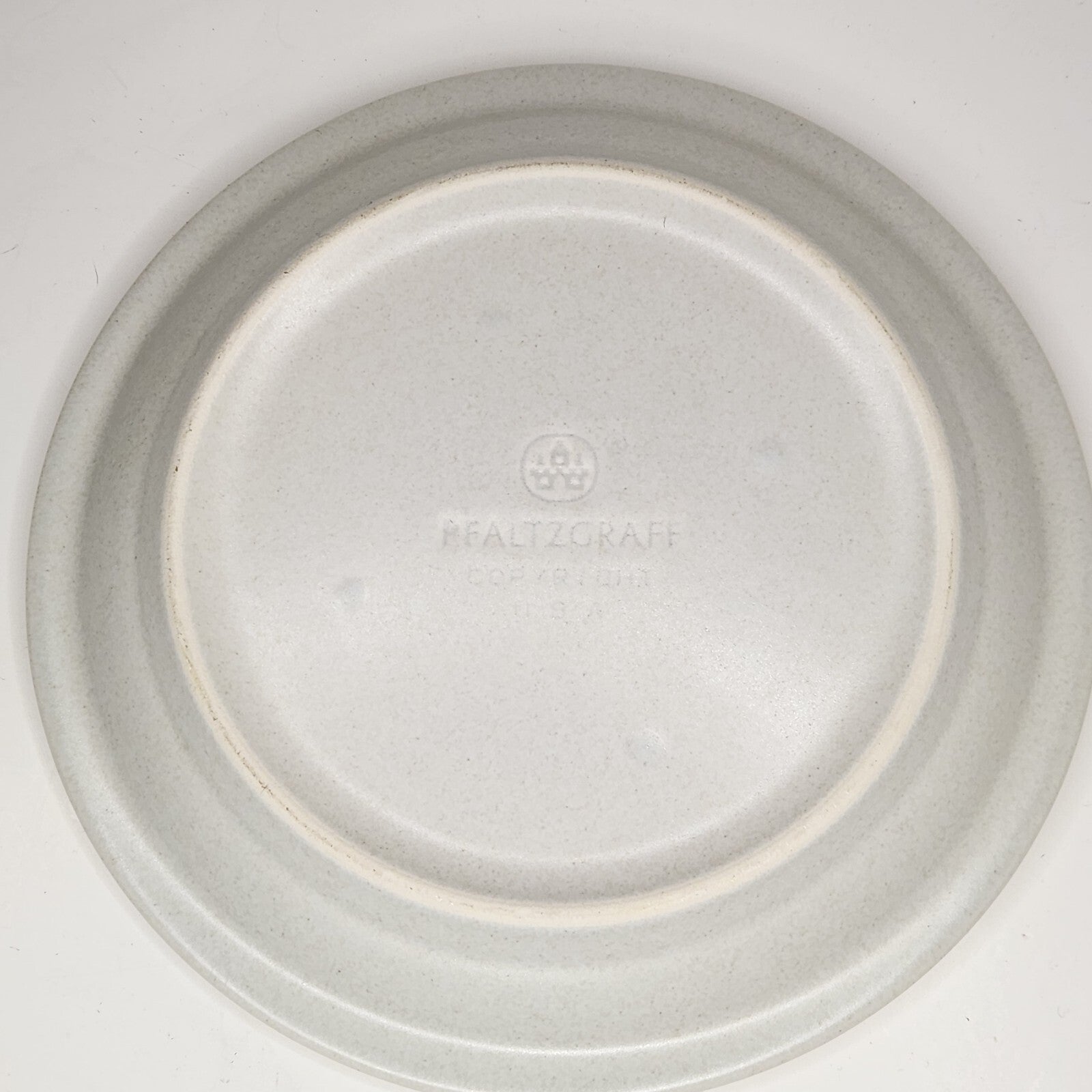 (2) PFALTZGRAFF Yorktowne Salad Plates USA 6-3/4" Modern Stamp Stoneware