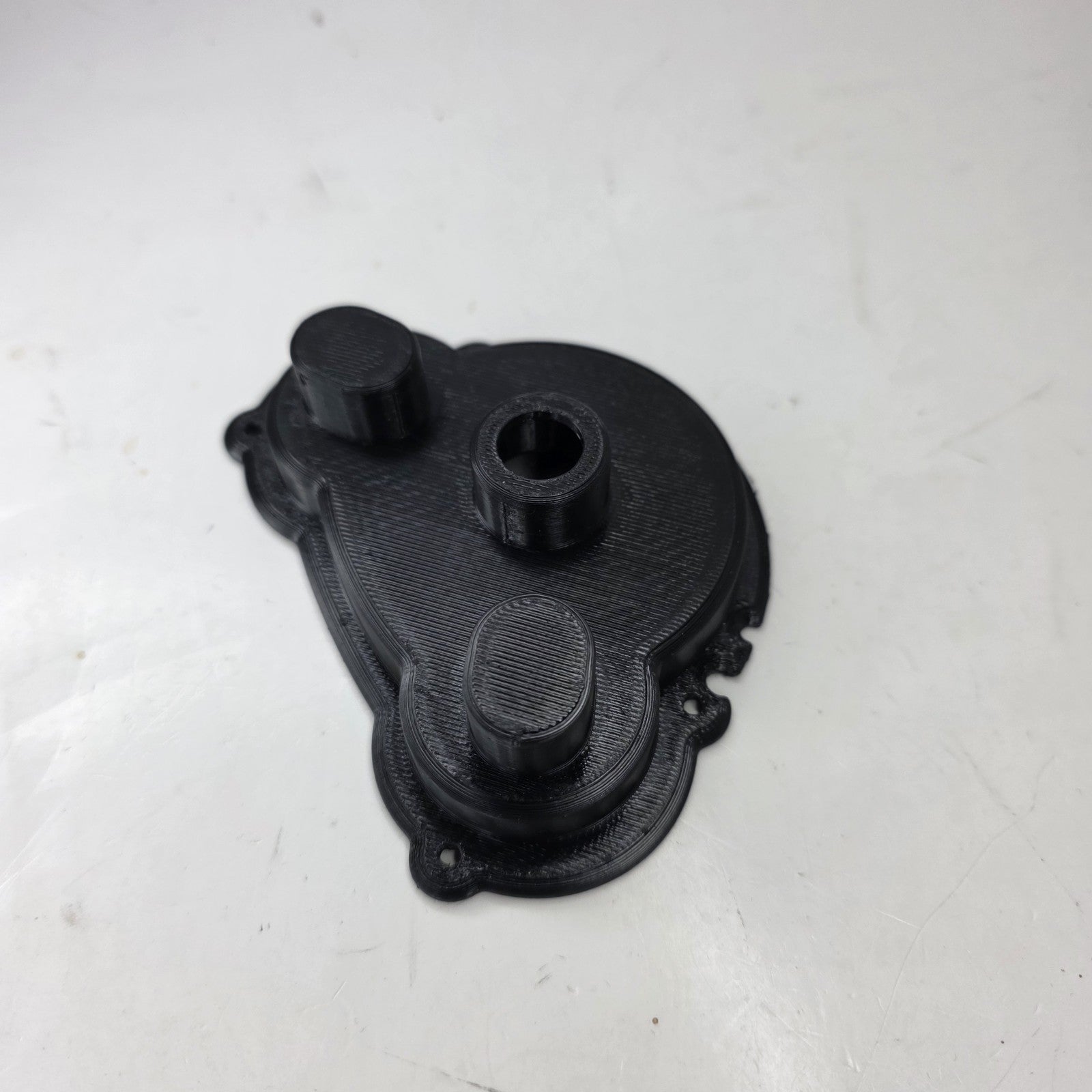 TRAXXAS 3987 MOTOR GEAR COVER  E-MAXX 14.4V BRUSHED NLA