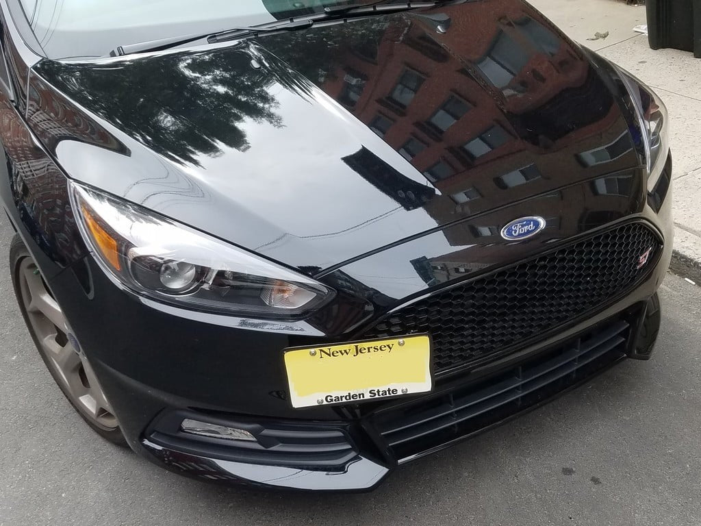 Front License Plate Bracket Holder for Ford Focus ST 2013–2018 Black