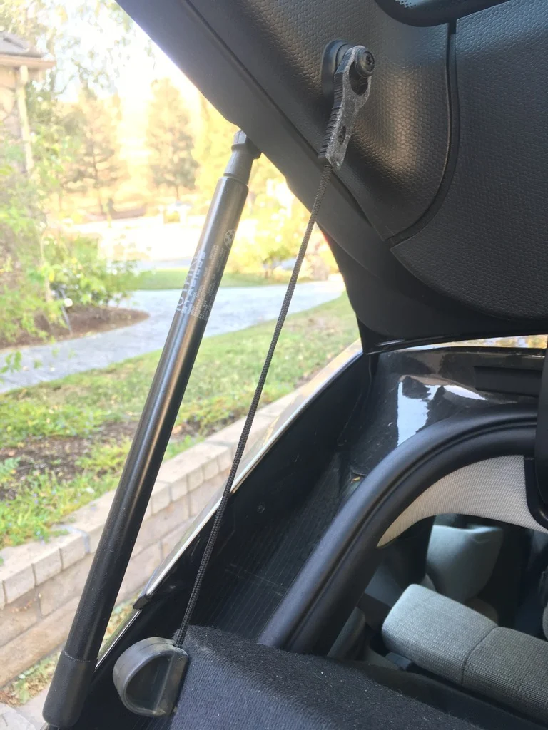 2x Clips for BMW i3 Trunk Parcel Shelf Cover