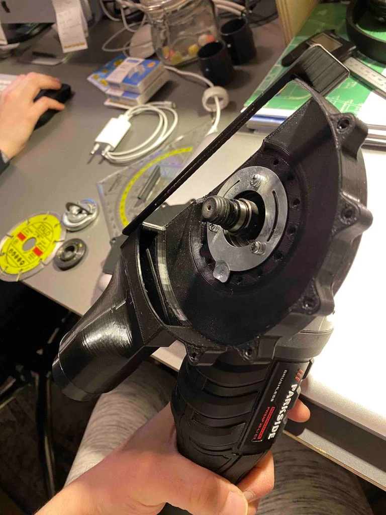 Dust extractor Parkside 20V angle grinder