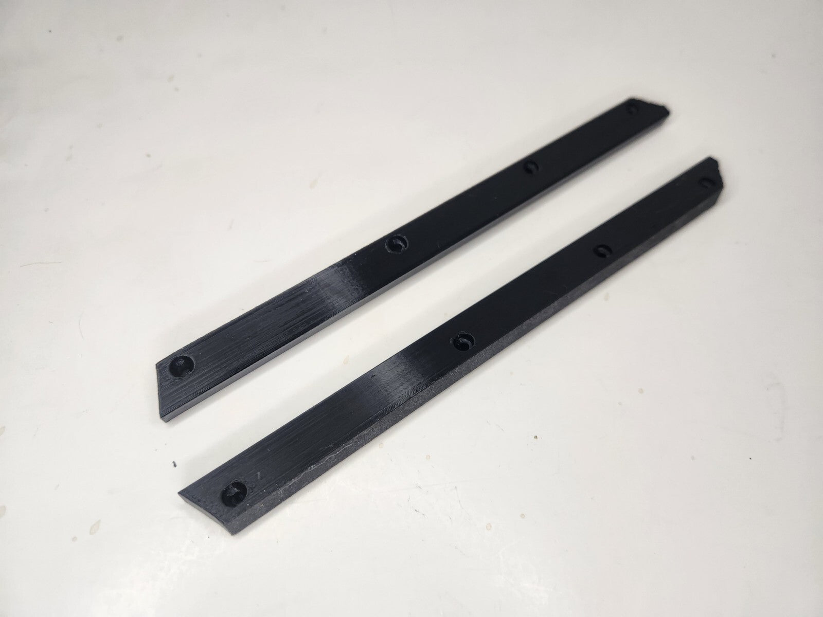 Chassis Skid Slide Rails for Arrma Typhon, Kraton, Notorious 6s (Black)