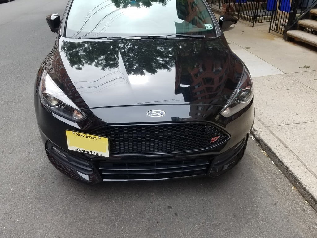 Front License Plate Bracket Holder for Ford Focus ST 2013–2018 Black