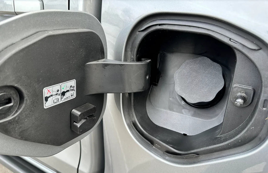 2023+ GMC Canyon/Chevy Colorado Capless Fuel Cap and holder