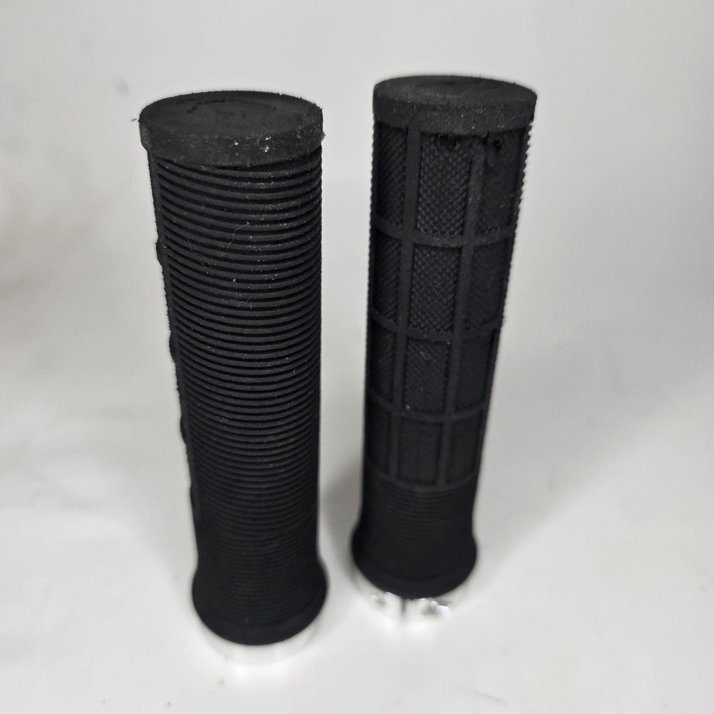 Go Ped Or Mountain Bike Handle Bar Lock On Grips