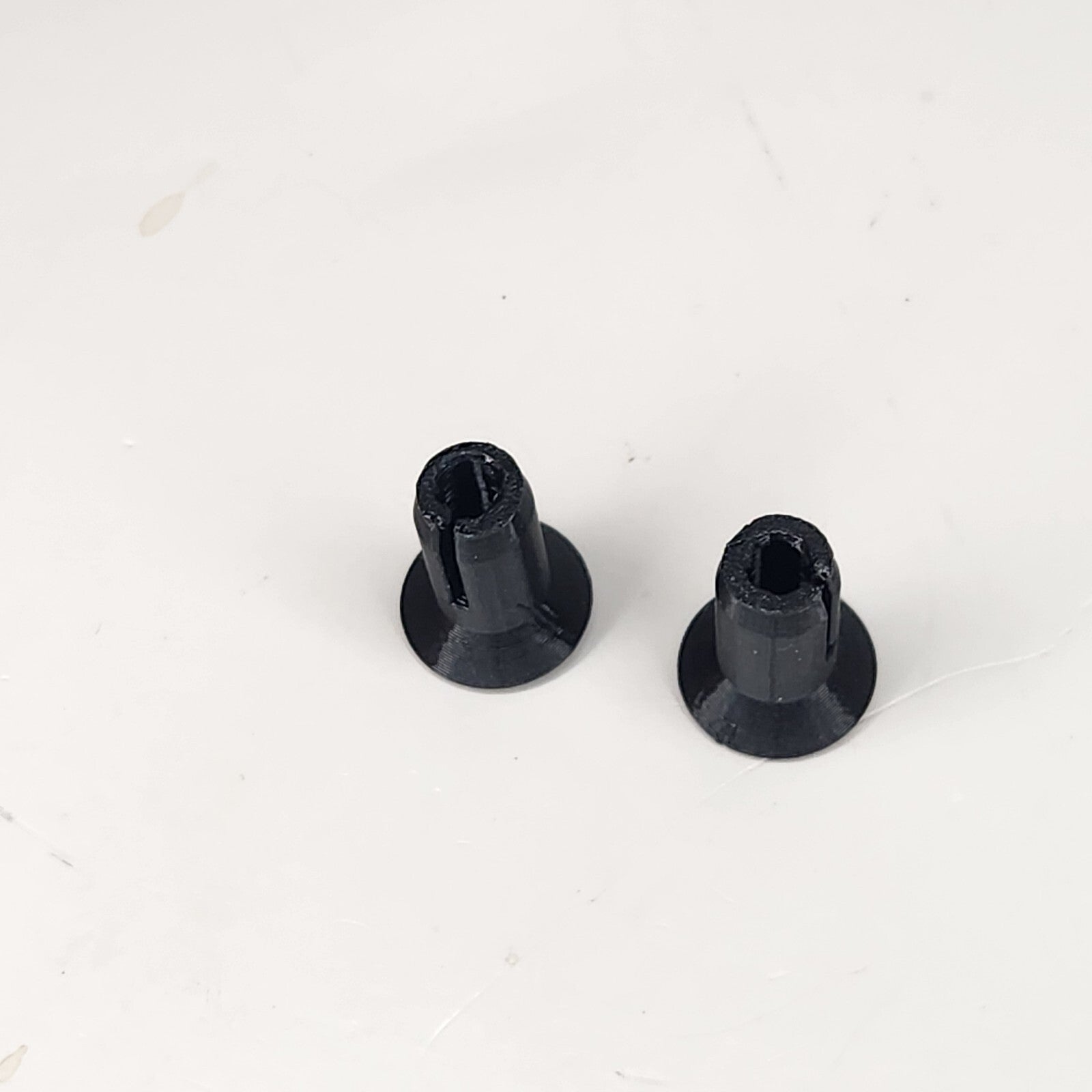 2x BMW E30 (1992-1994) SEAT COVER PIN PART# 52101906933