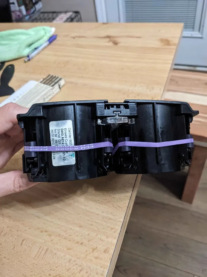 Mercedes E550 (W212) cup holder mod