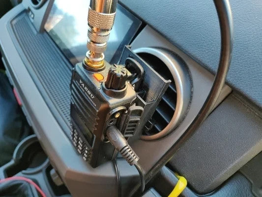 Semi universal Car Radio Vent Holder – AC Vent Mount