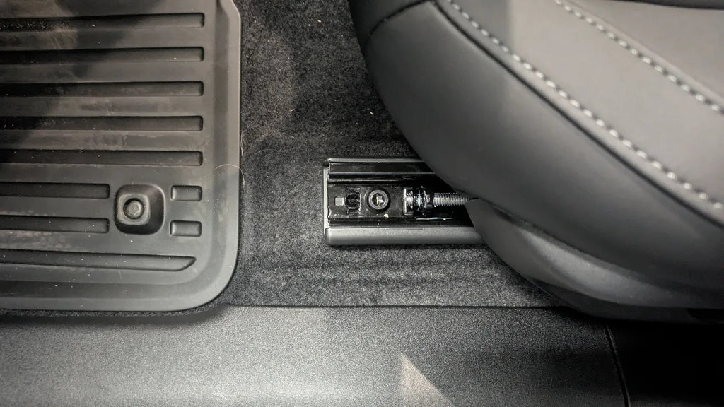 Volvo EX30 Seat‑Rail End Cap – End Cover for EX30 Seat Rails