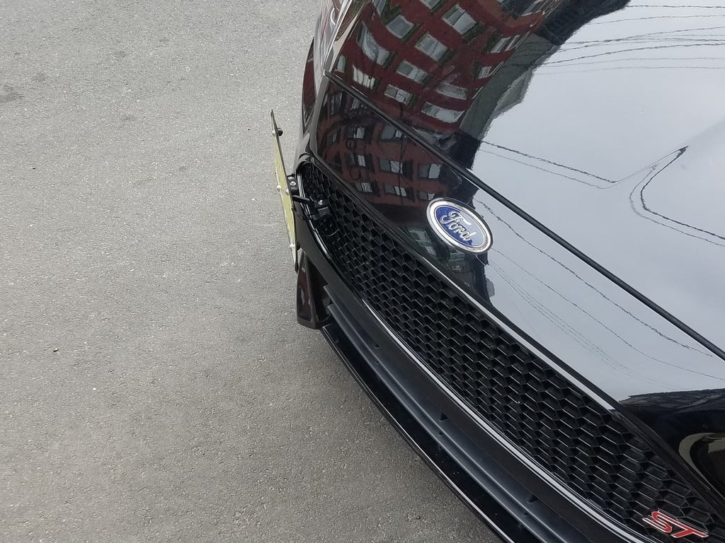 Front License Plate Bracket Holder for Ford Focus ST 2013–2018 Black