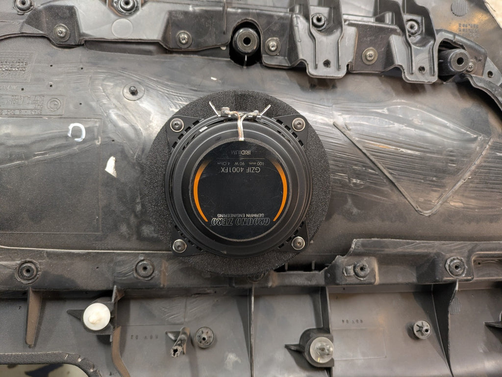BMW E46 4" speaker adapter for lateral trim panel rear