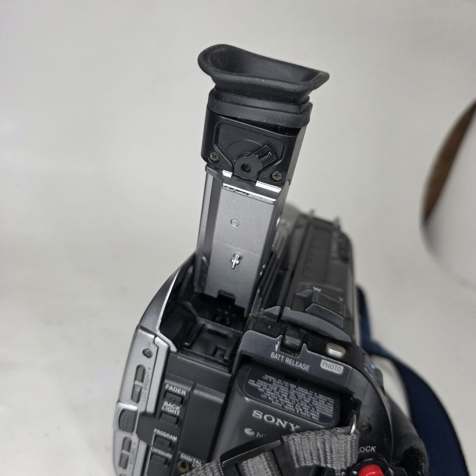 Sony Handycam DCR-TRV510 Digital 8 Camcorder Record Transfer Watch TESTED WORKS