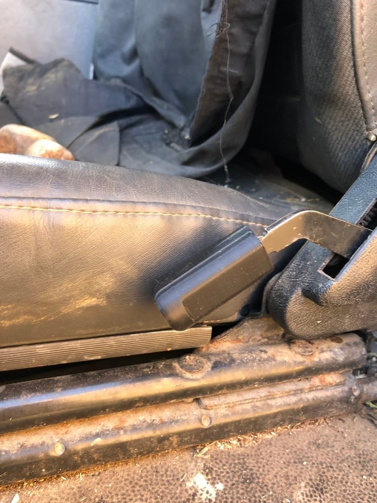 Land Rover Defender Seat Lever Cap – Replacement Handle Cover