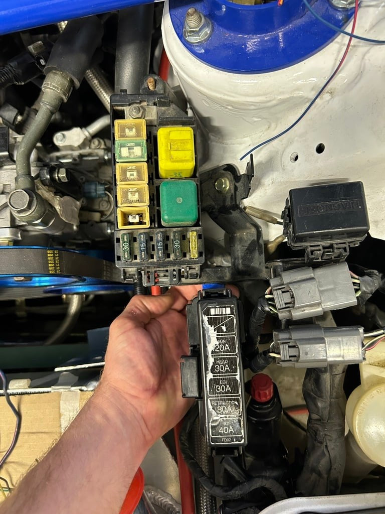 Rx7 FD3S Battery Fusebox Bracket - OEM Fusebox Clamp version