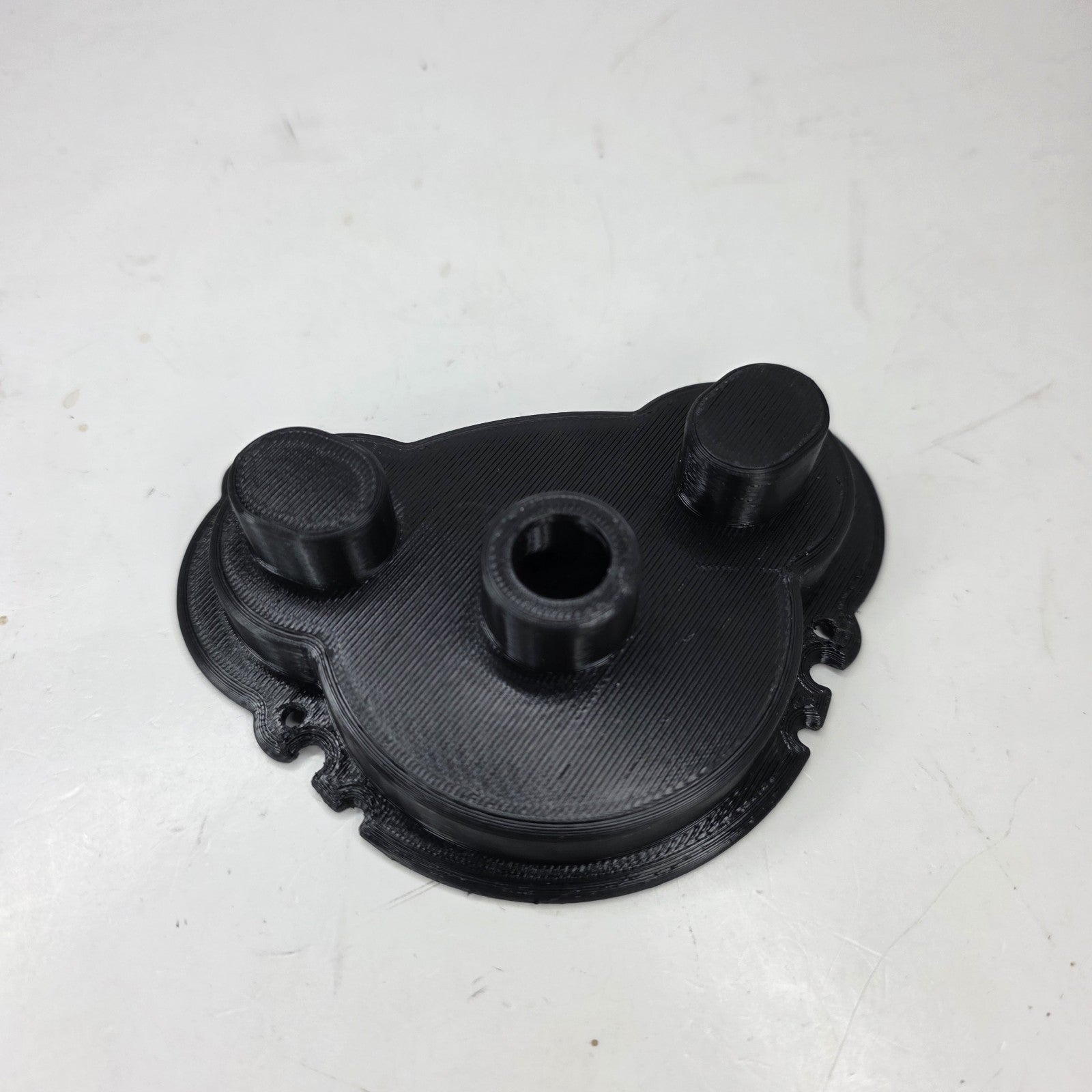 TRAXXAS 3987 MOTOR GEAR COVER  E-MAXX 14.4V BRUSHED NLA
