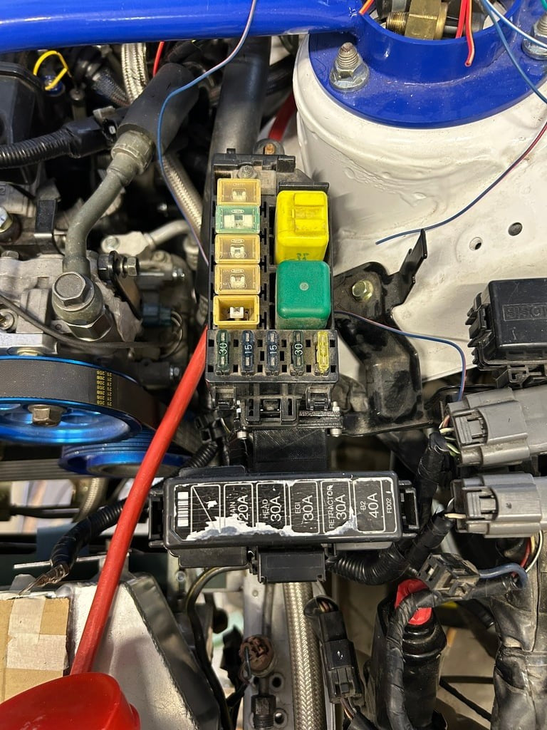 Rx7 FD3S Battery Fusebox Bracket - OEM Fusebox Clamp version