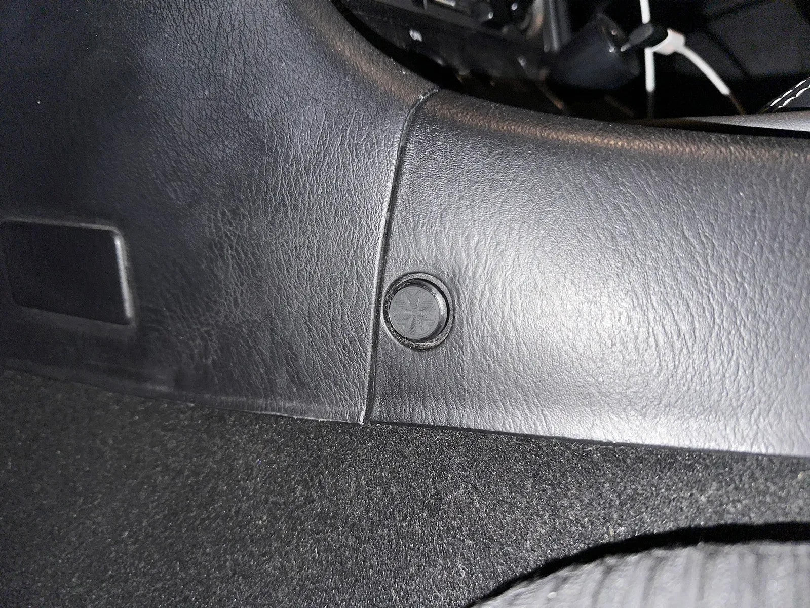 2x NA/NB Miata Center Console Screw Cover – Clean Interior Upgrade