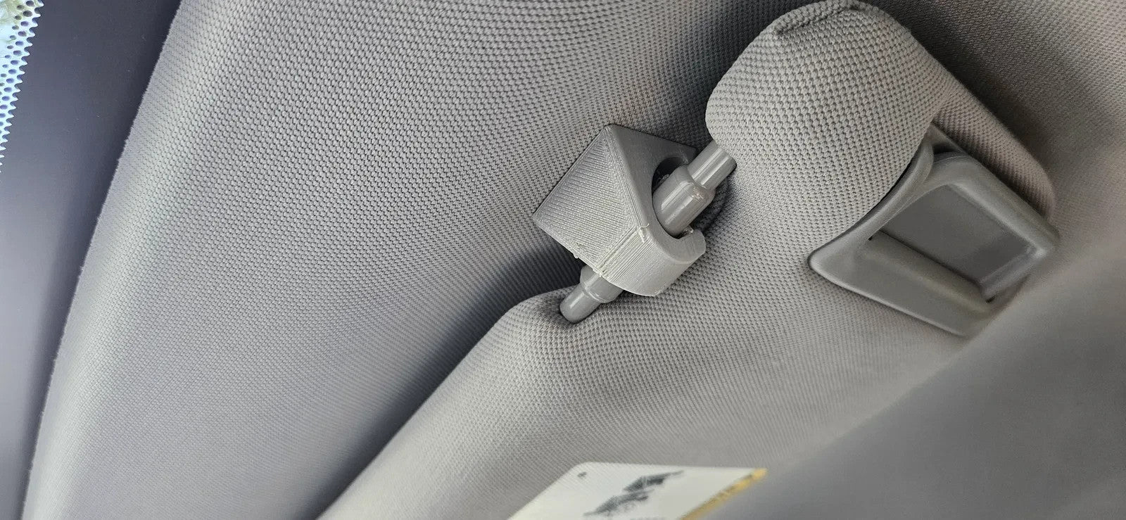 2 pcs Toyota Camry Sun Visor Clip 2018–2024 – Retainer Hook