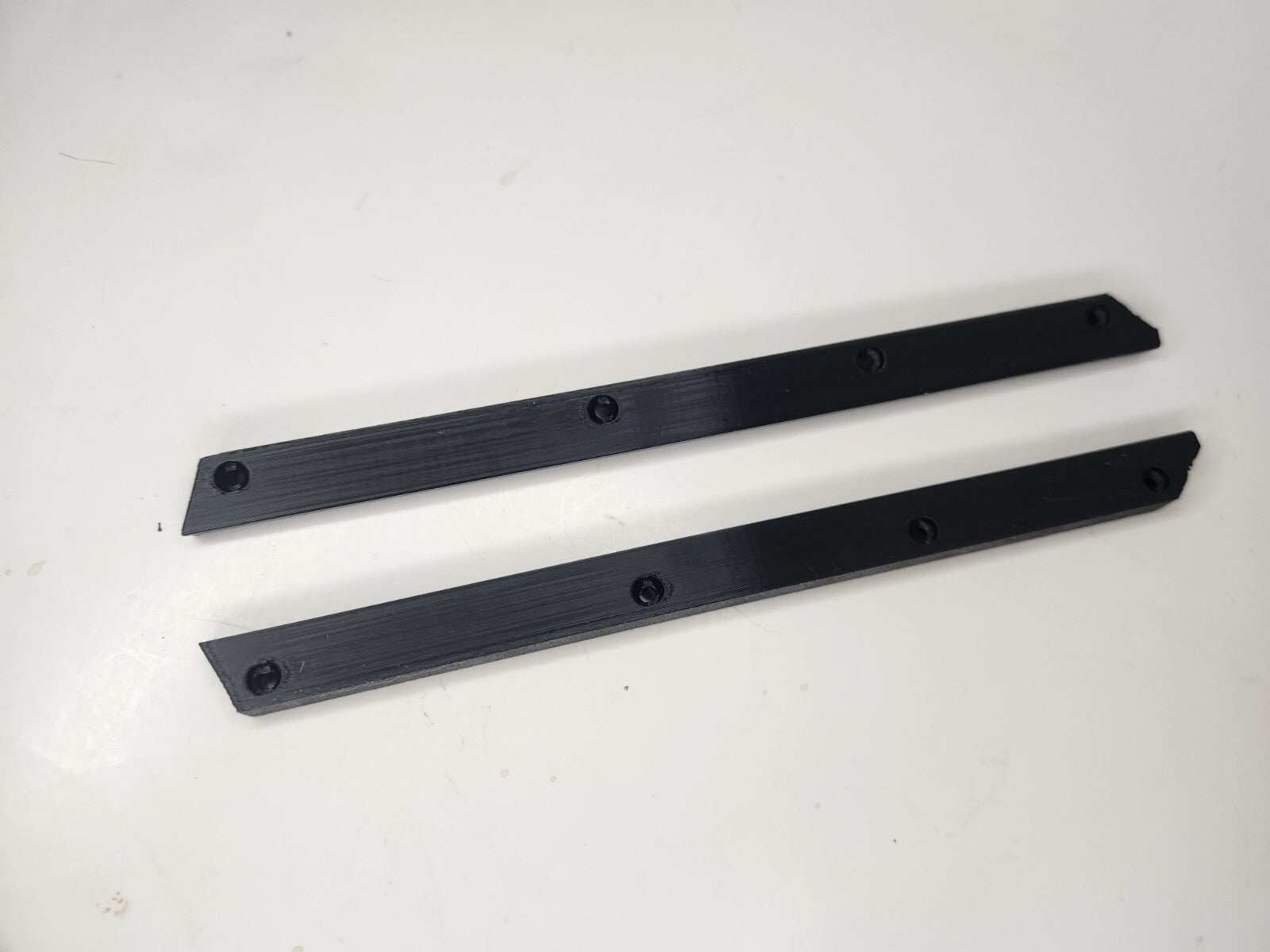 Chassis Skid Slide Rails for Arrma Typhon, Kraton, Notorious 6s (Black)