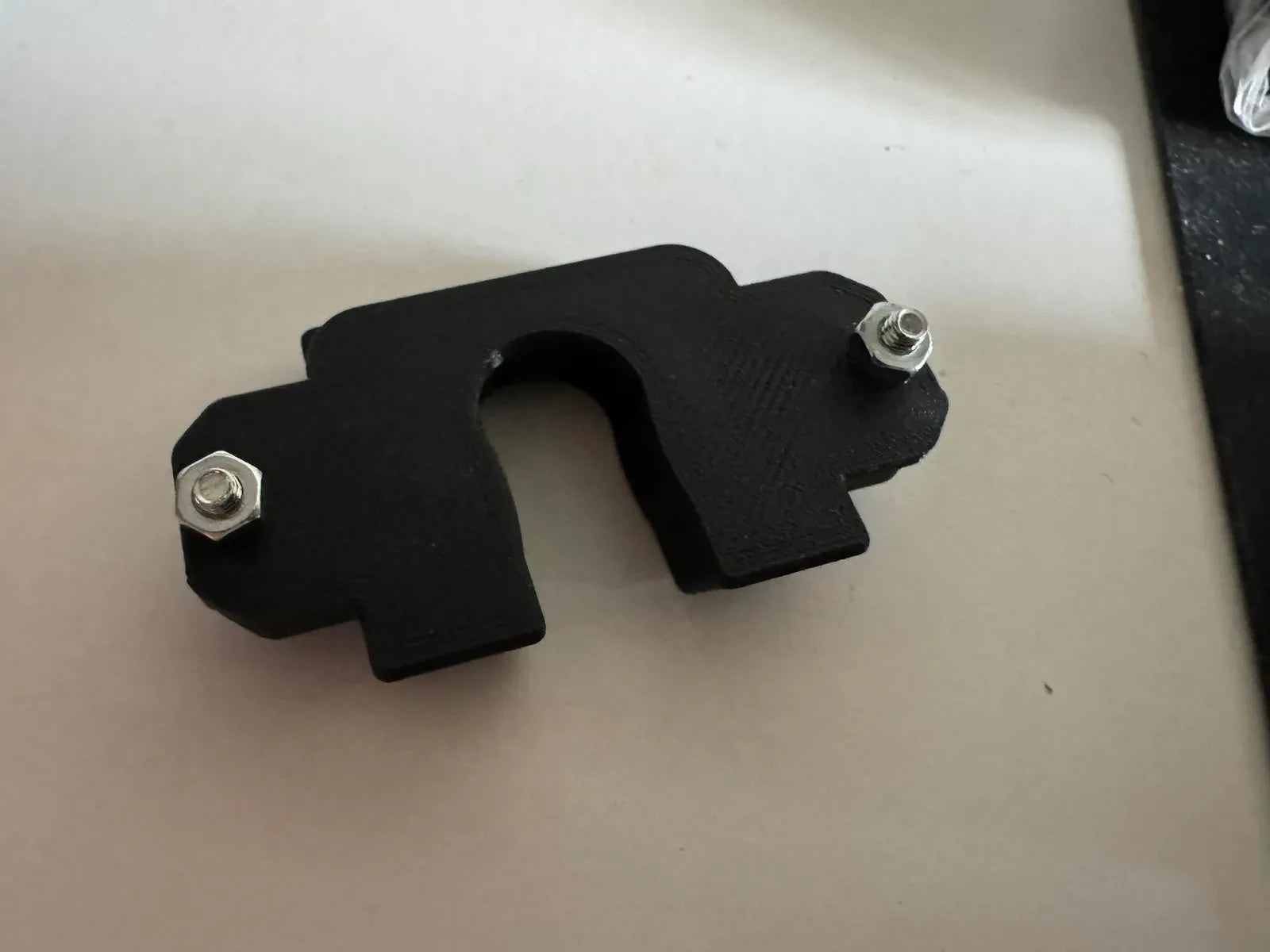 2x Ford Fiesta & Focus Trunk Shelf Clip – Trunk Parcel Shelf Retainer